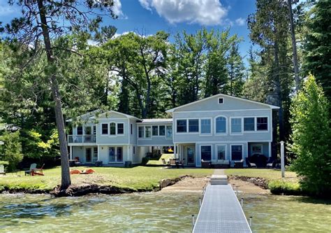 Big Sweetwater Bi-toon - Room for. . Torch lake homes for rent